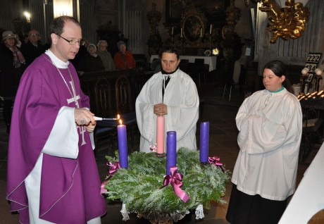 Bérczi L. Bernát, zirci apát adventi gondolatai Székesfehérváron